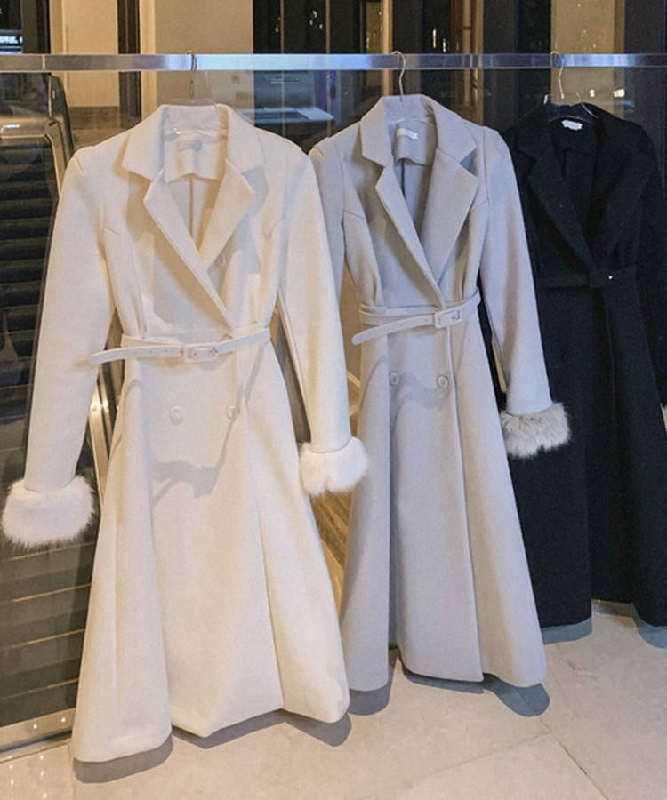 ダブルボタン袖ファー肩パッドロングコート