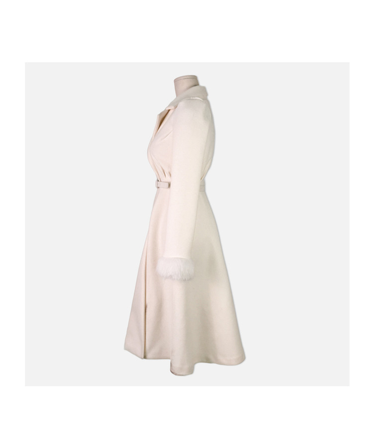 ダブルボタン袖ファー肩パッドロングコート