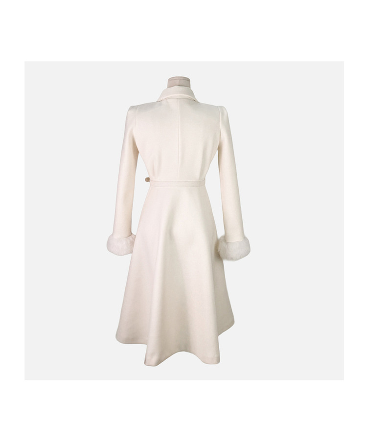 ダブルボタン袖ファー肩パッドロングコート