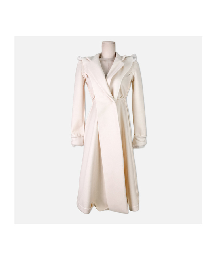 ダブルボタン袖ファー肩パッドロングコート