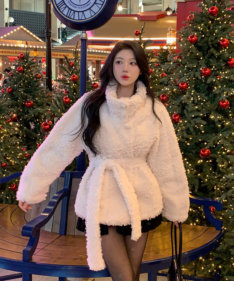 ハイネックスナップボタンファージャケット IVORY