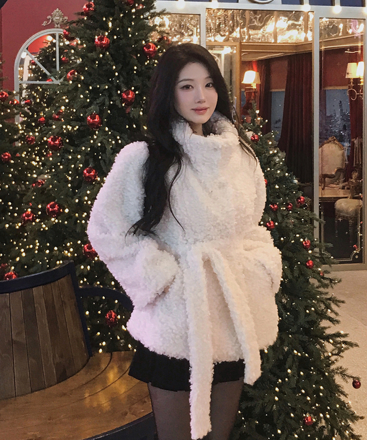 ハイネックスナップボタンファージャケット IVORY