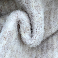 ボカシオフショルダーニット