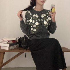 혜교 뜨개 포근 입체 꽃 자수 가디건 차콜