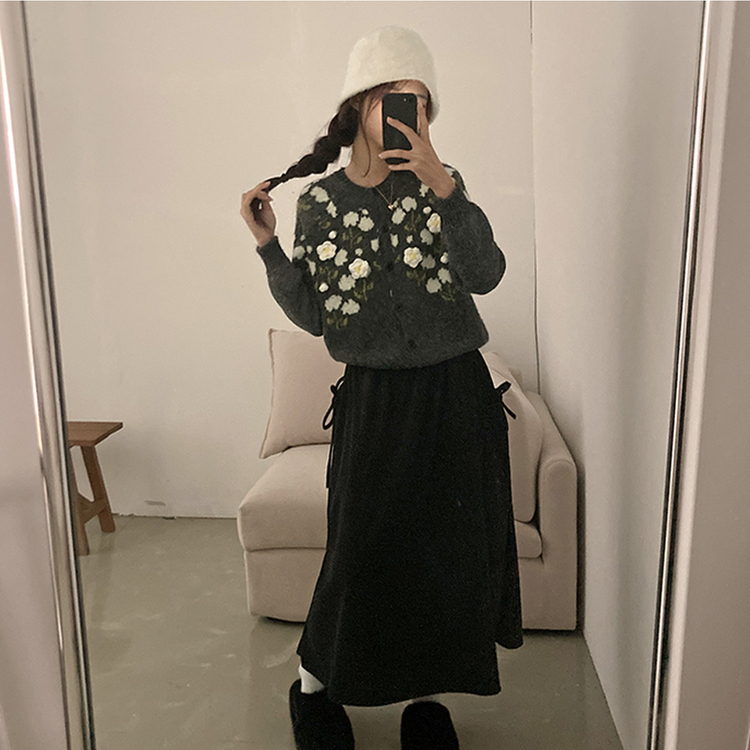 혜교 뜨개 포근 입체 꽃 자수 가디건 차콜