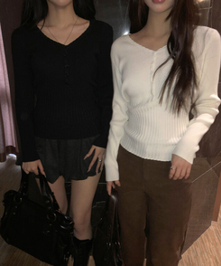 リブレースVネックニット BLACK