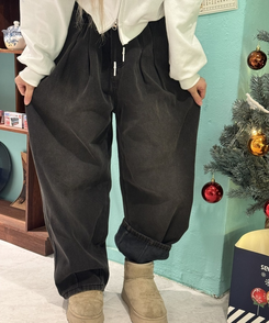 (융털기모) 벌룬 와이드 핀턱 데님 팬츠 흑청