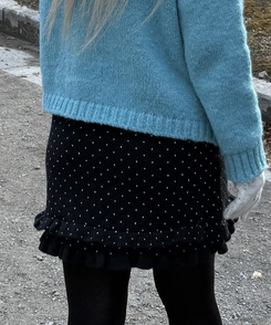 도트 러플 니트 미니 스커트 블랙