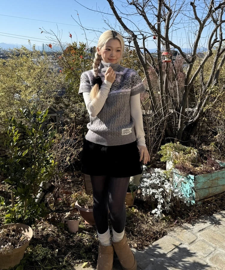 레이어드 반팔 폴라 니트 먹색