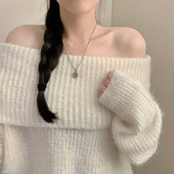 オフショルダースリムニット IVORY