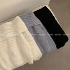 オフショルダースリムニット