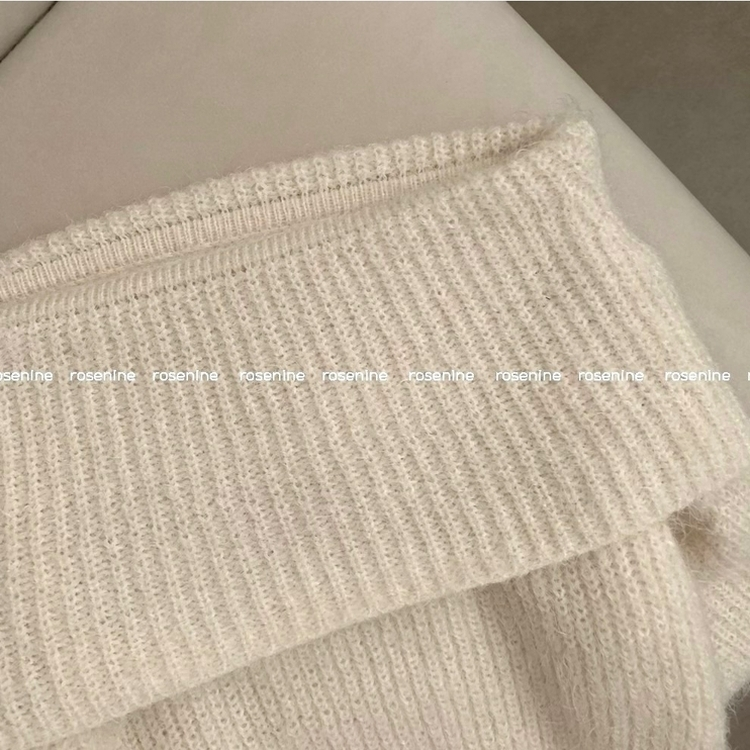 オフショルダースリムニット