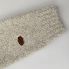 ラウンドボタンオーバーニット