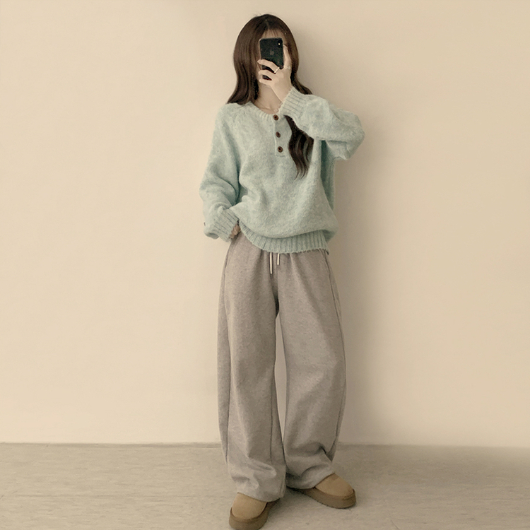 ラウンドボタンオーバーニット SKY BLUE