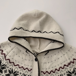 ノルディッフードニットカーディガン