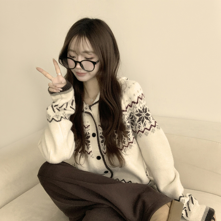 ノルディッフードニットカーディガン IVORY