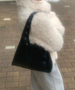 スタッドアイレットレザーバッグ Black(Winter)