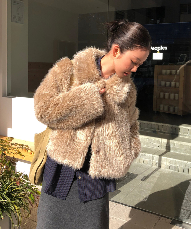 ベージュファージャケット BEIGE