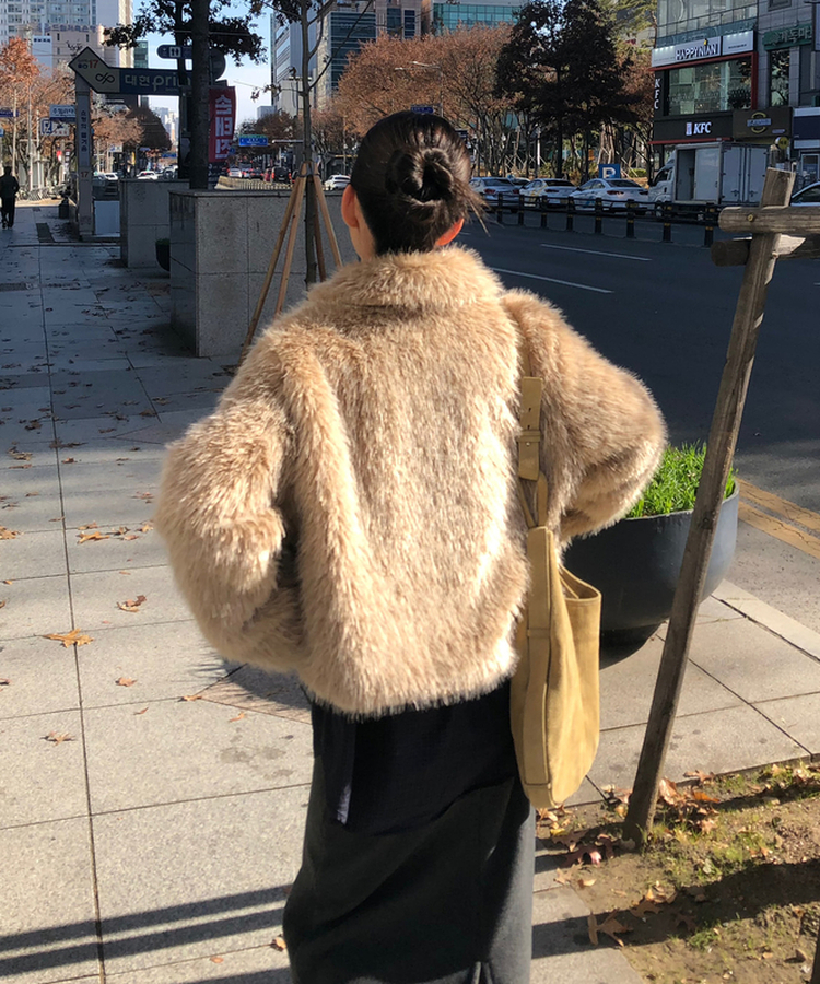 ベージュファージャケット BEIGE