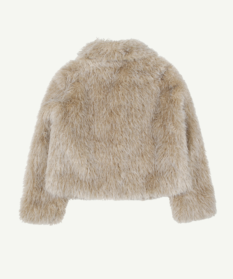 ベージュファージャケット