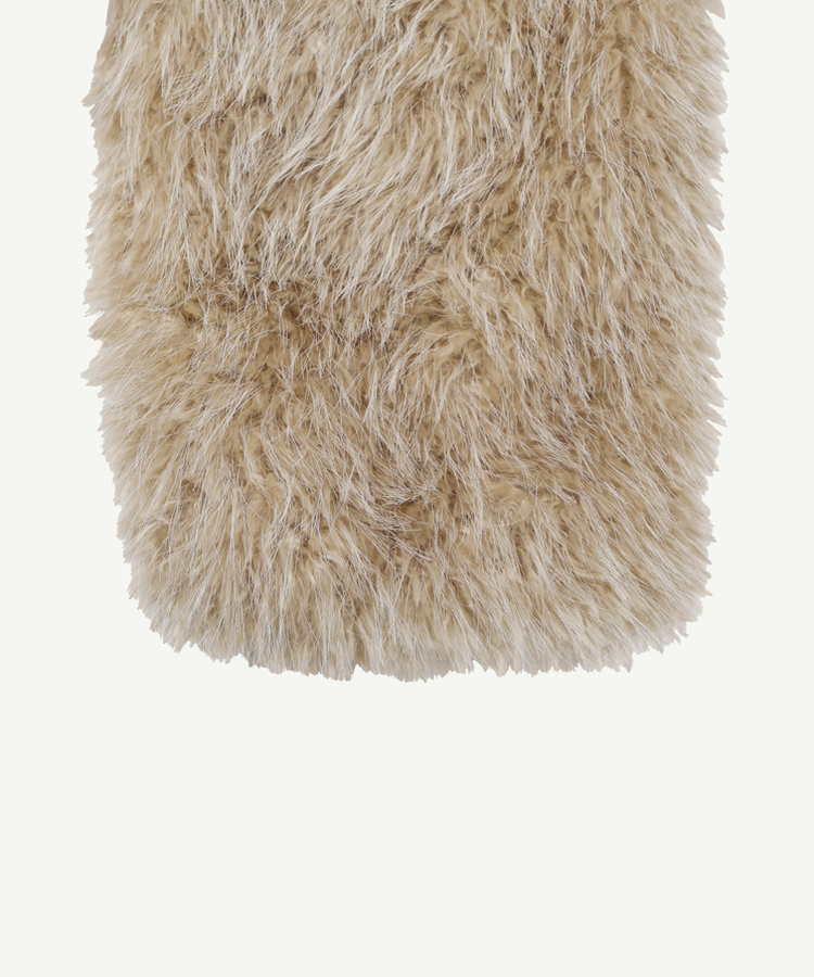 ベージュファージャケット