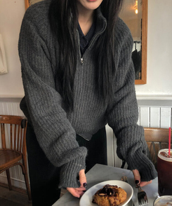 ニットジップアップ CHARCOAL