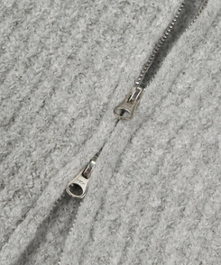 ニットジップアップ