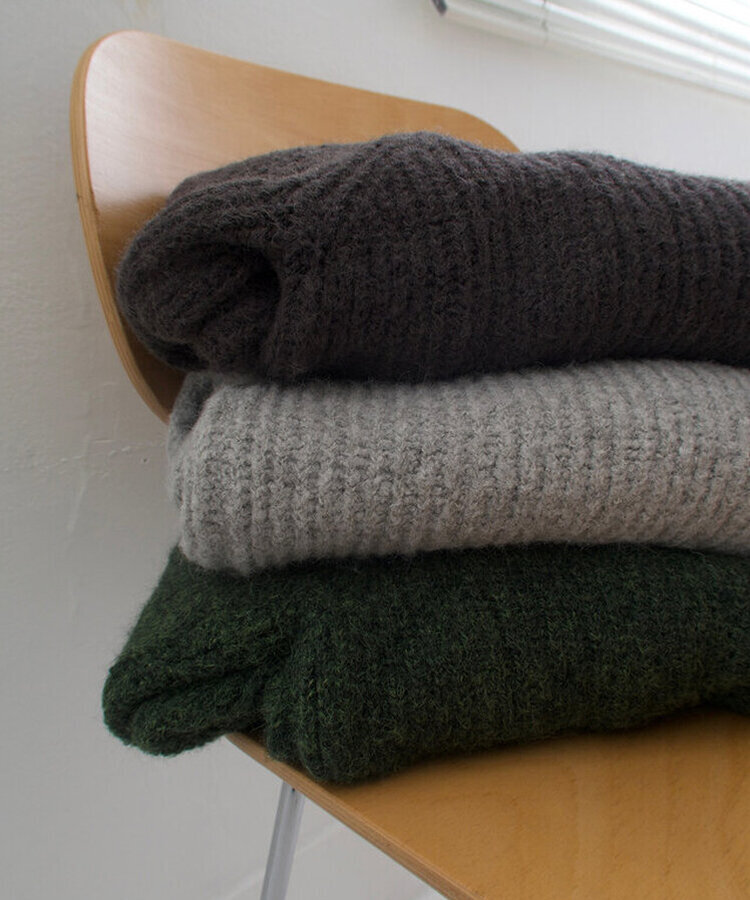 ニットジップアップ