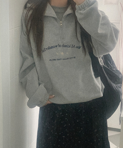フリース刺繍ハーフジップアップフード GREY