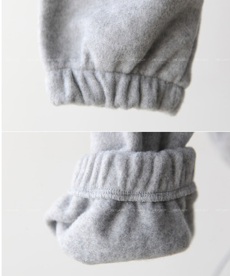 フリース刺繍ハーフジップアップフード