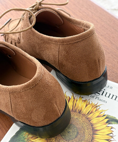 ハニースエードローファー