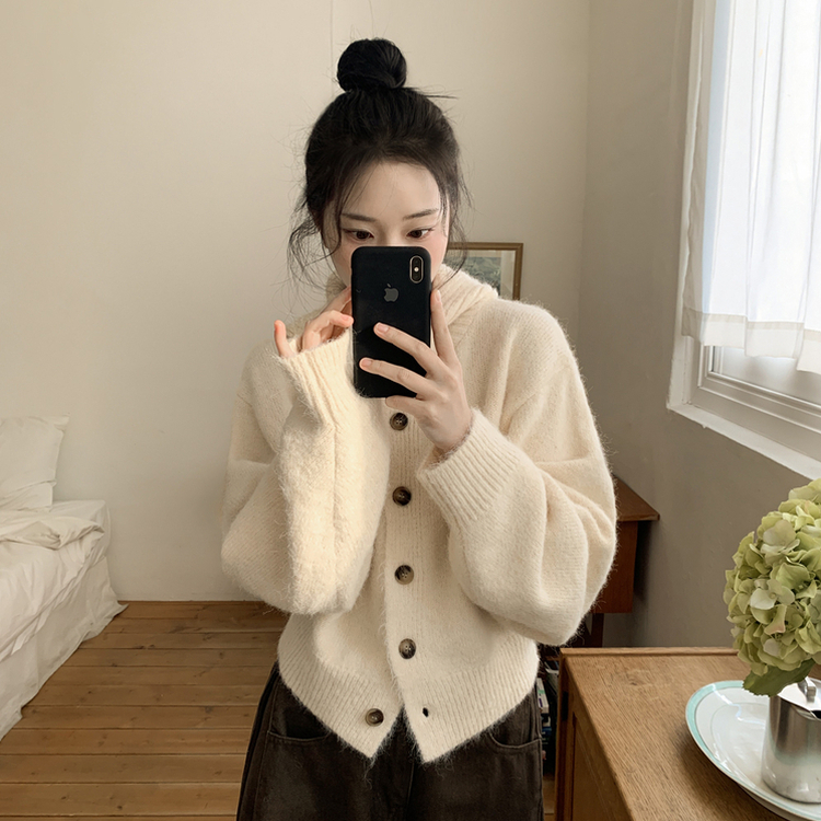 厚手ハイネックフードボタンカーディガン BUTTER