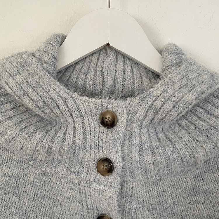 厚手ハイネックフードボタンカーディガン