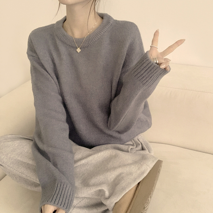 웨이브 라운드 오버핏 겨울 긴팔 니트  블루