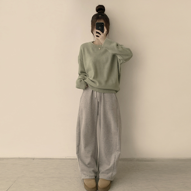 웨이브 라운드 오버핏 겨울 긴팔 니트  연두