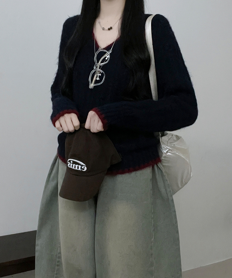 バイカラーケーブルVネックニット NAVY