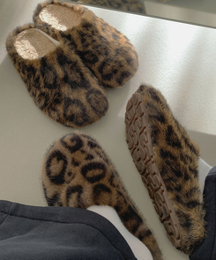 ファーレオパードスリッパ LEOPARD