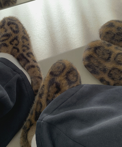 ファーレオパードスリッパ LEOPARD