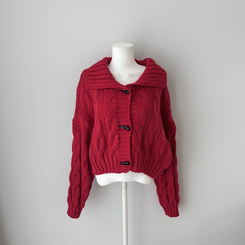 ケーブルオーバーニットカーディガン