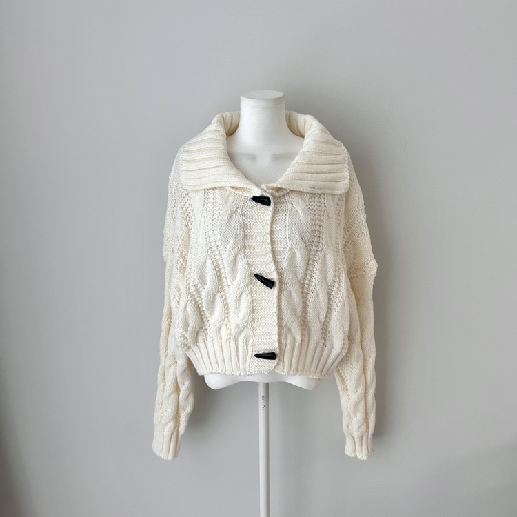 ケーブルオーバーニットカーディガン