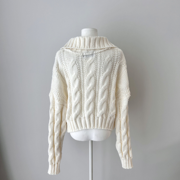 ケーブルオーバーニットカーディガン