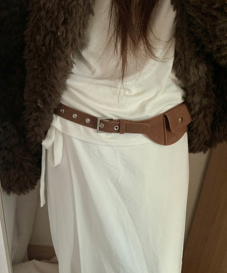 スエードバックルアイレットベルトバッグ BROWN