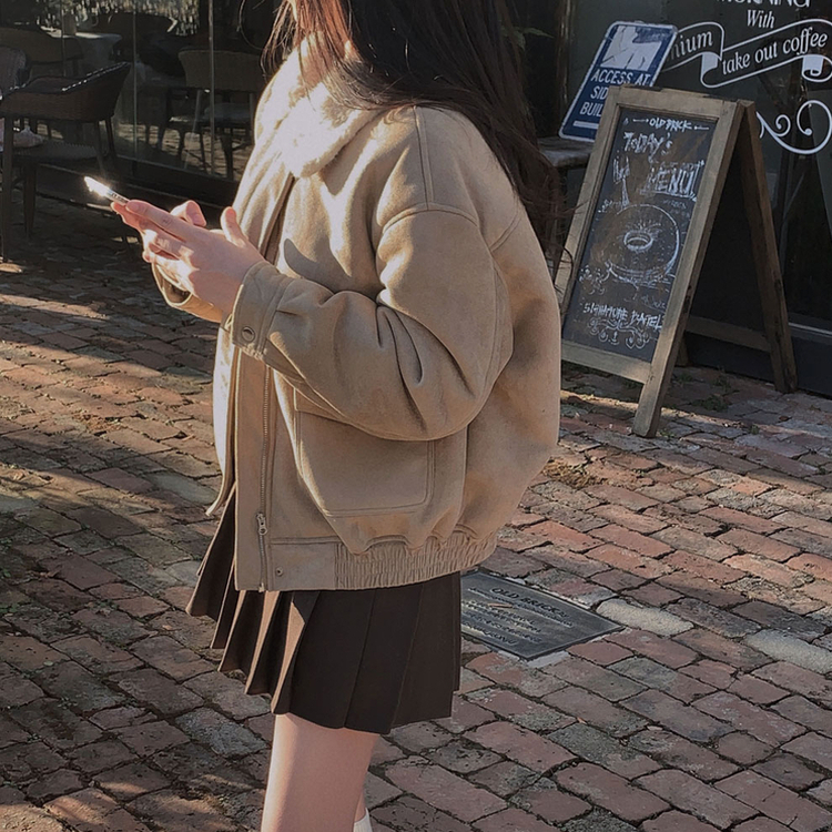 왕따뜻 델리만쥬 스웨이드 양털 무스탕 점퍼 크롭 퍼 자켓 베이지