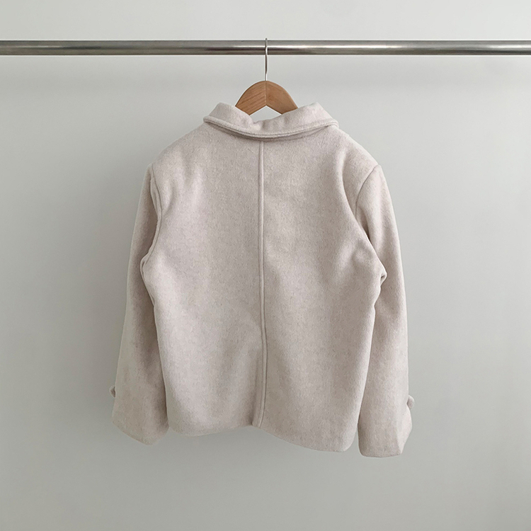 ダブルボタンキルティングショートコート