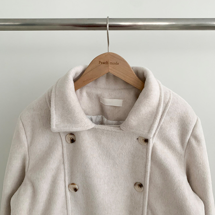 ダブルボタンキルティングショートコート