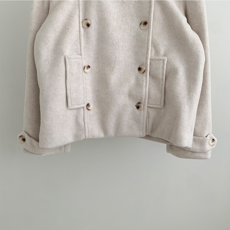 ダブルボタンキルティングショートコート