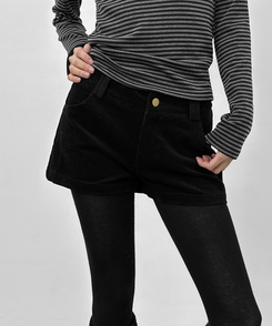 コーデュロイローウエストショートパンツ BLACK