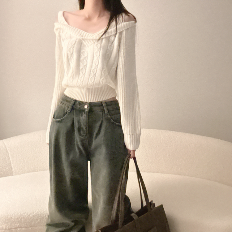 Vネックショルダースリットニット IVORY