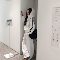 【起毛】クルーラインフードジップアップ WHITE