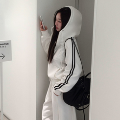 【起毛】クルーラインフードジップアップ WHITE